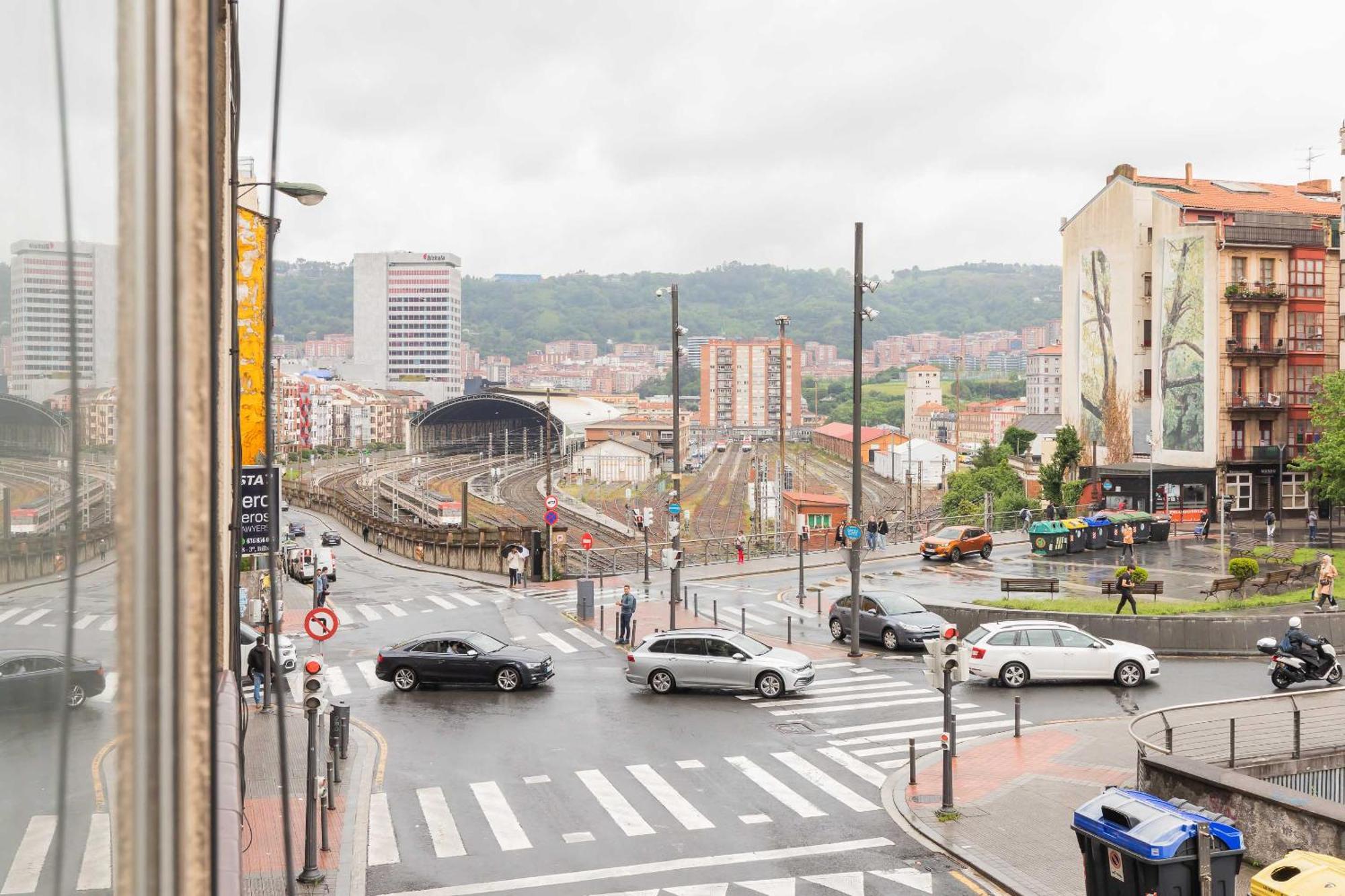 Vt Bilbao Central Station Exterior foto